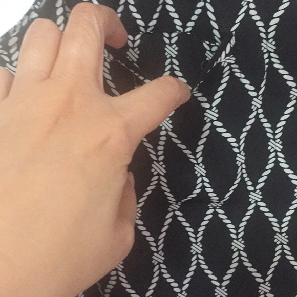 Banana Republic Sleeveless Blouse - Picture 6 of 6